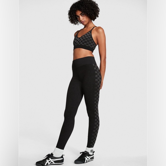 2PC Set-Victoria’s Secret Pink Seamless High Waisted Leggings W/Sports Bra Sz.XS - Picture 1 of 5